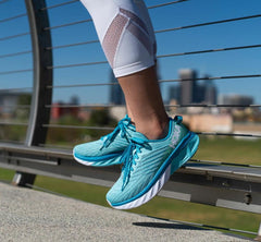 Women Road Running | HOKA ONE ONE Arahi 4 Antigua Sand / Caribbean Sea