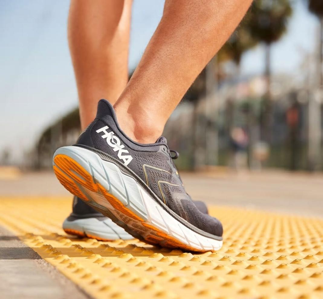 Men Road Running | HOKA ONE ONE Arahi 5 Ombre Blue / Blue Fog