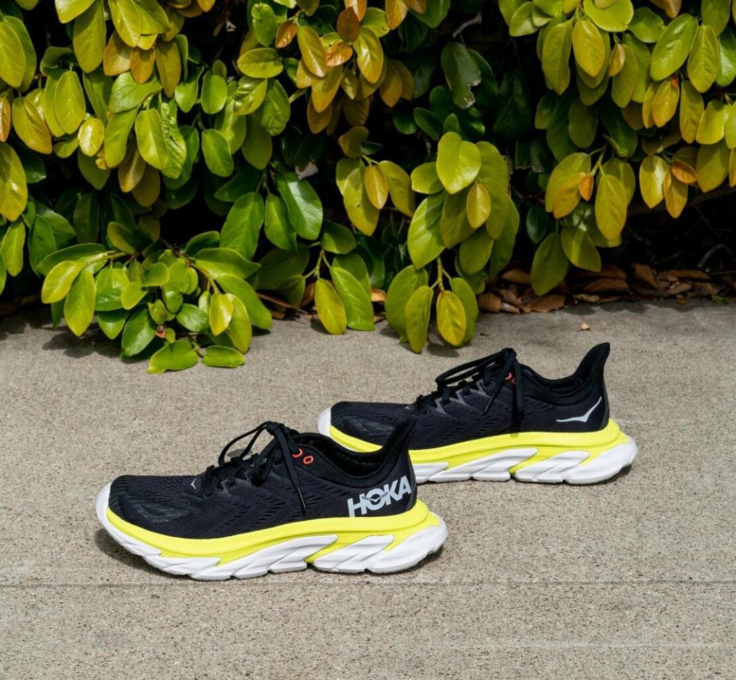 Men Road Running | HOKA ONE ONE Clifton Edge Anthracite / Evening Primrose