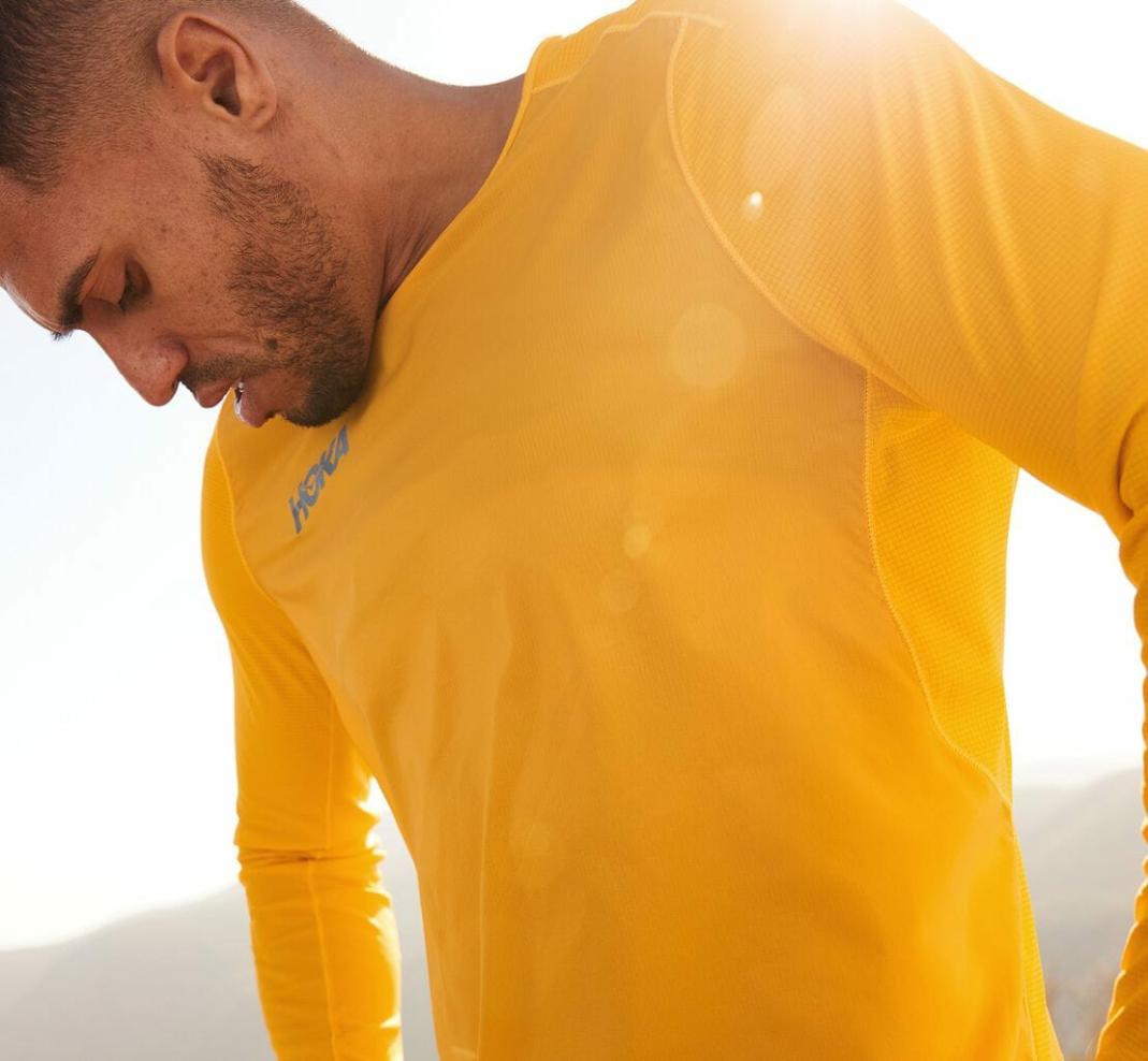 Men Tops | HOKA ONE ONE Wind Shirt Saffron