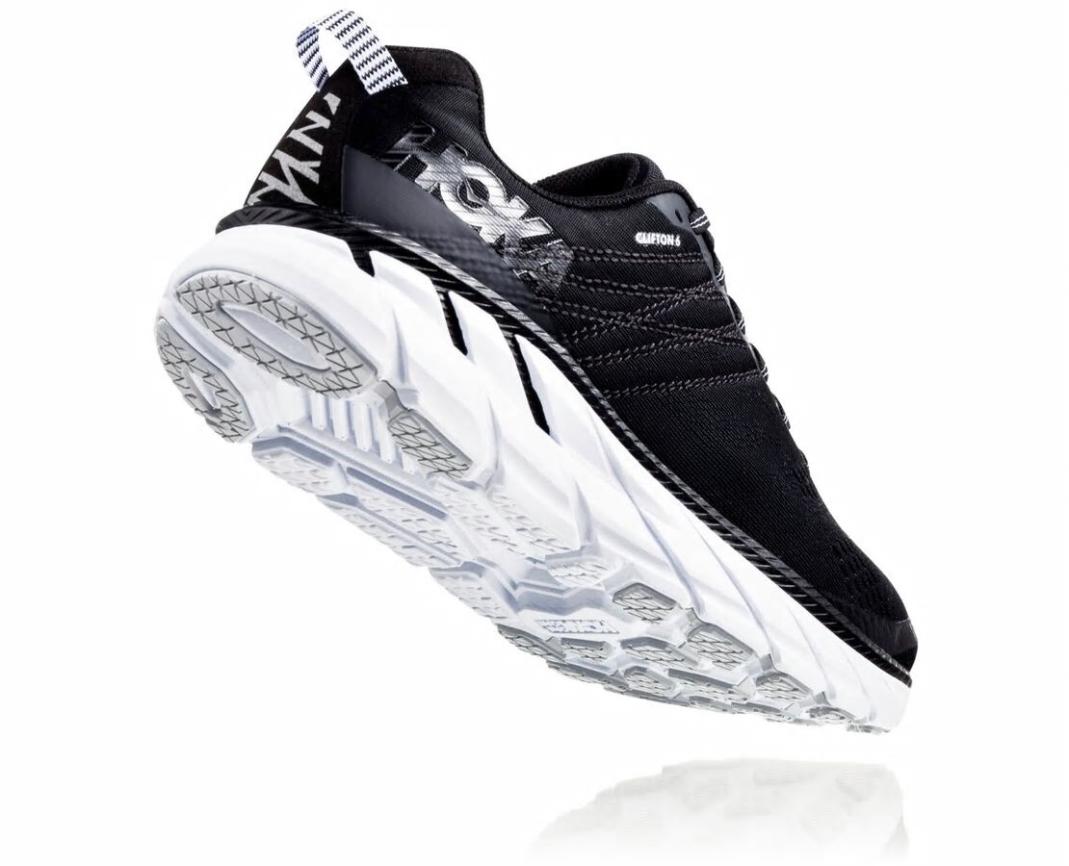 Women Road Running | HOKA ONE ONE Clifton 6 Black / White