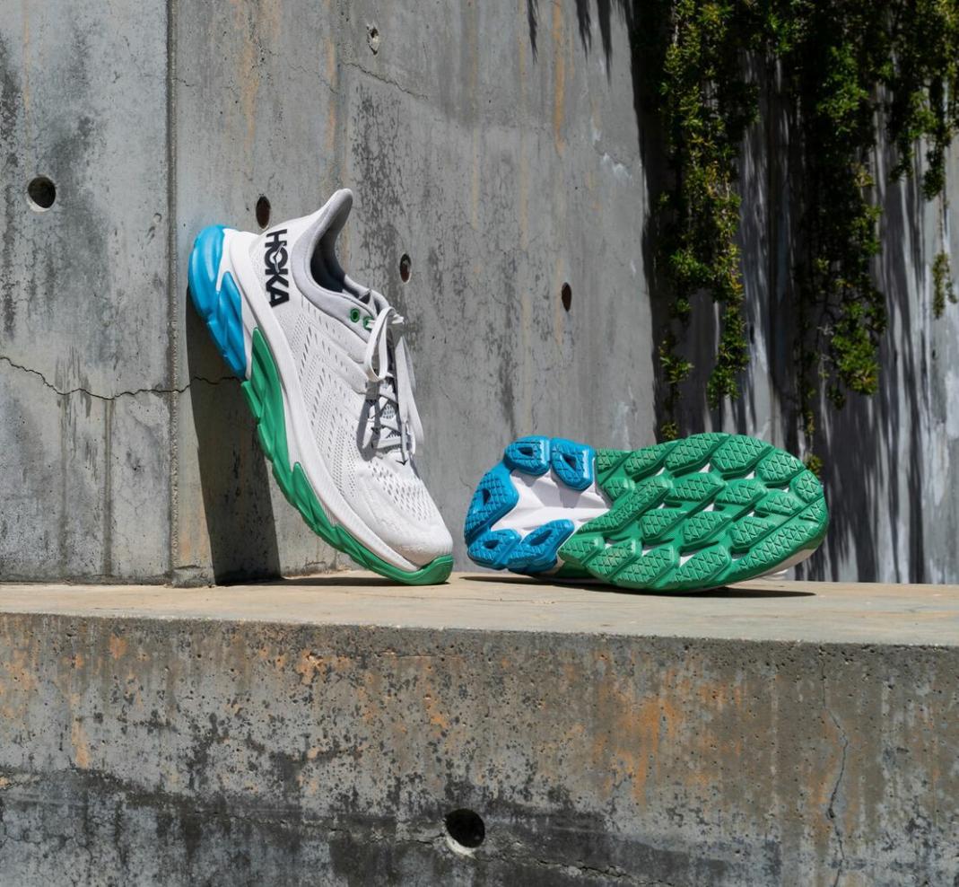 Women Road Running | HOKA ONE ONE Clifton Edge Nimbus Cloud / Greenbriar