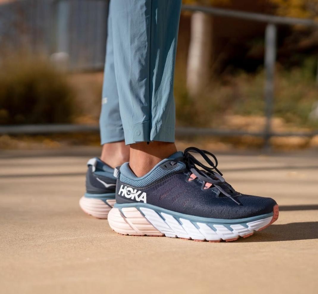 Women Road Running | HOKA ONE ONE Gaviota 3 Ombre Blue / Rosette