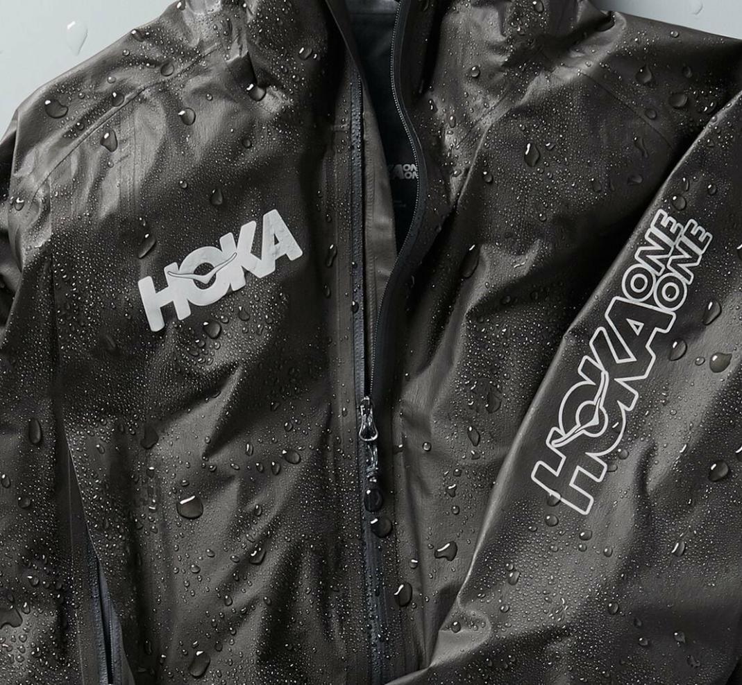Women Tops | HOKA ONE ONE GORE-TEX Shakedry™ Run Jacket Black
